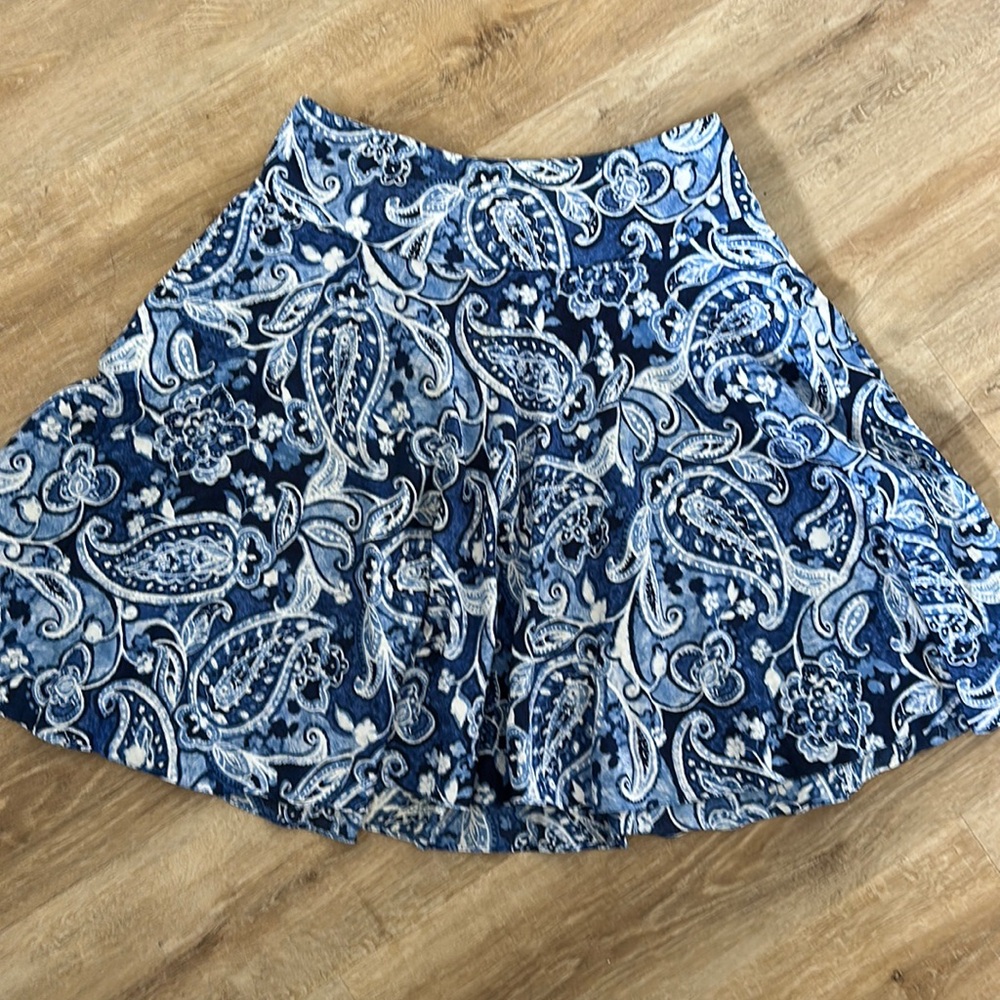 Blue/White Paisley Ralph Lauren A-Line Midi Skirt 10 with Pockets!